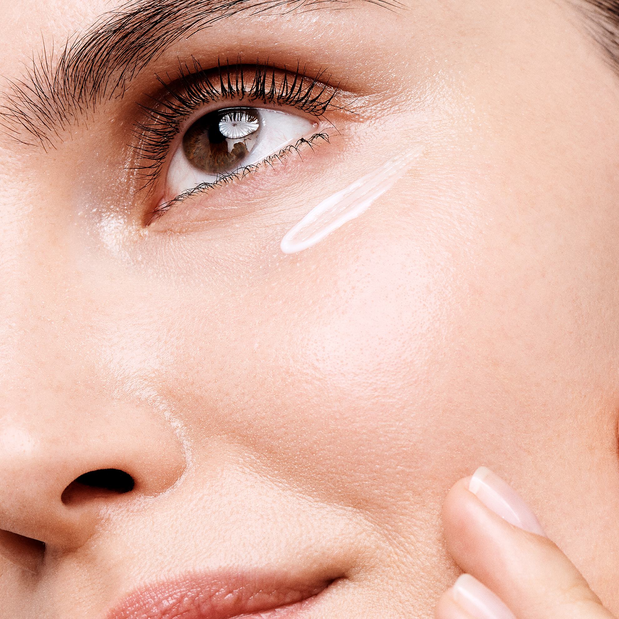 https://media-cdn.oriflame.vn/productImage?externalMediaId=product-management-media%2fProducts%2f42555%2f42555_3.png&MediaId=14861695&Version=2
