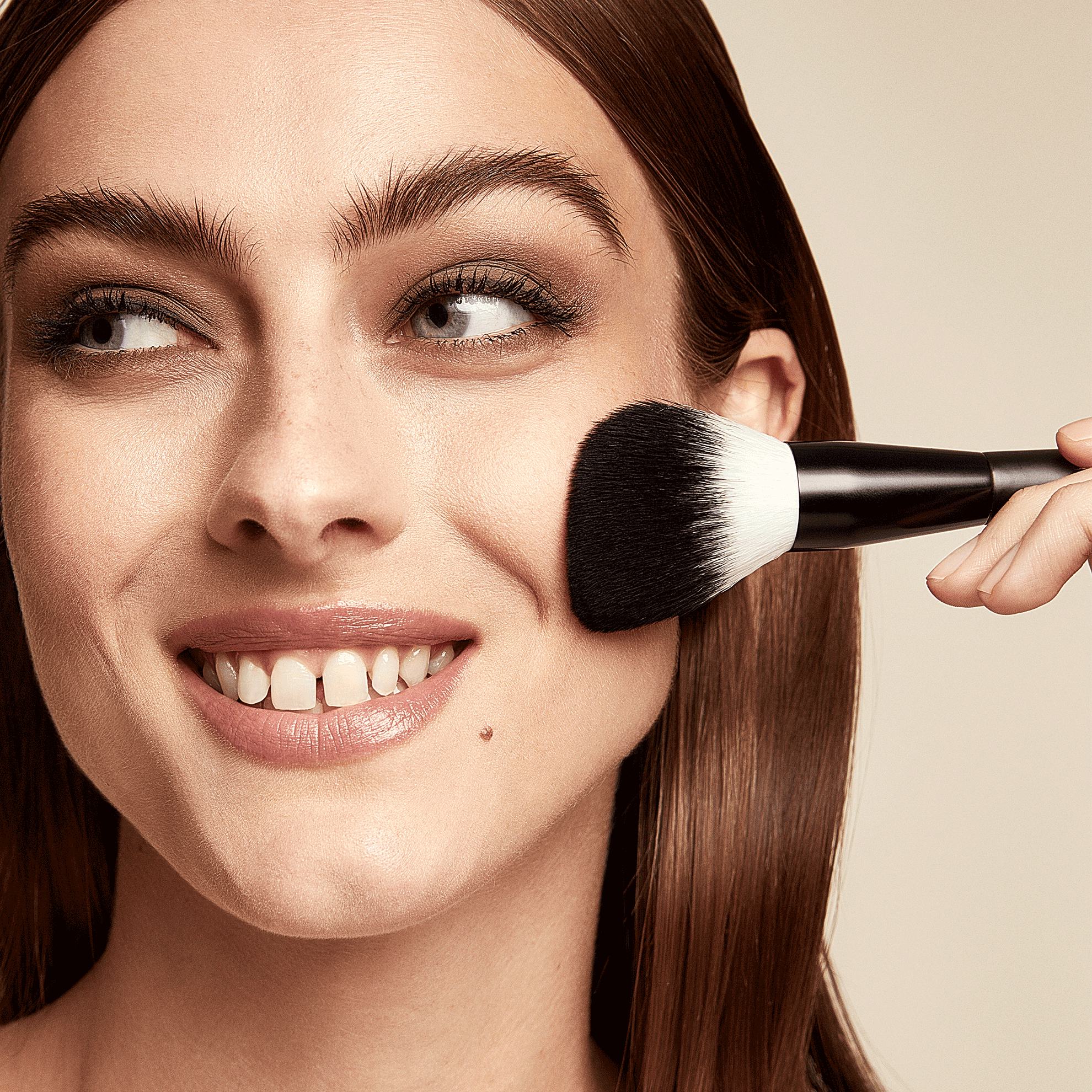 https://media-cdn.oriflame.vn/productImage?externalMediaId=product-management-media%2fProducts%2f42474%2f42474_2.png&MediaId=15611241&Version=1