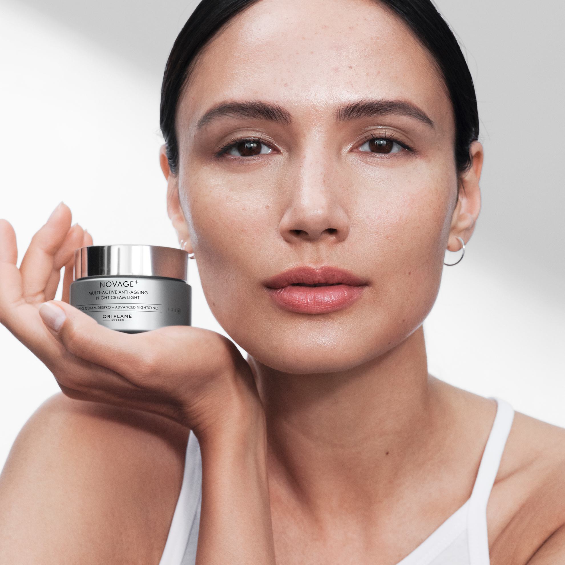 https://media-cdn.oriflame.vn/productImage?externalMediaId=product-management-media%2fProducts%2f41057%2f41057_6.png&MediaId=17447730&Version=4