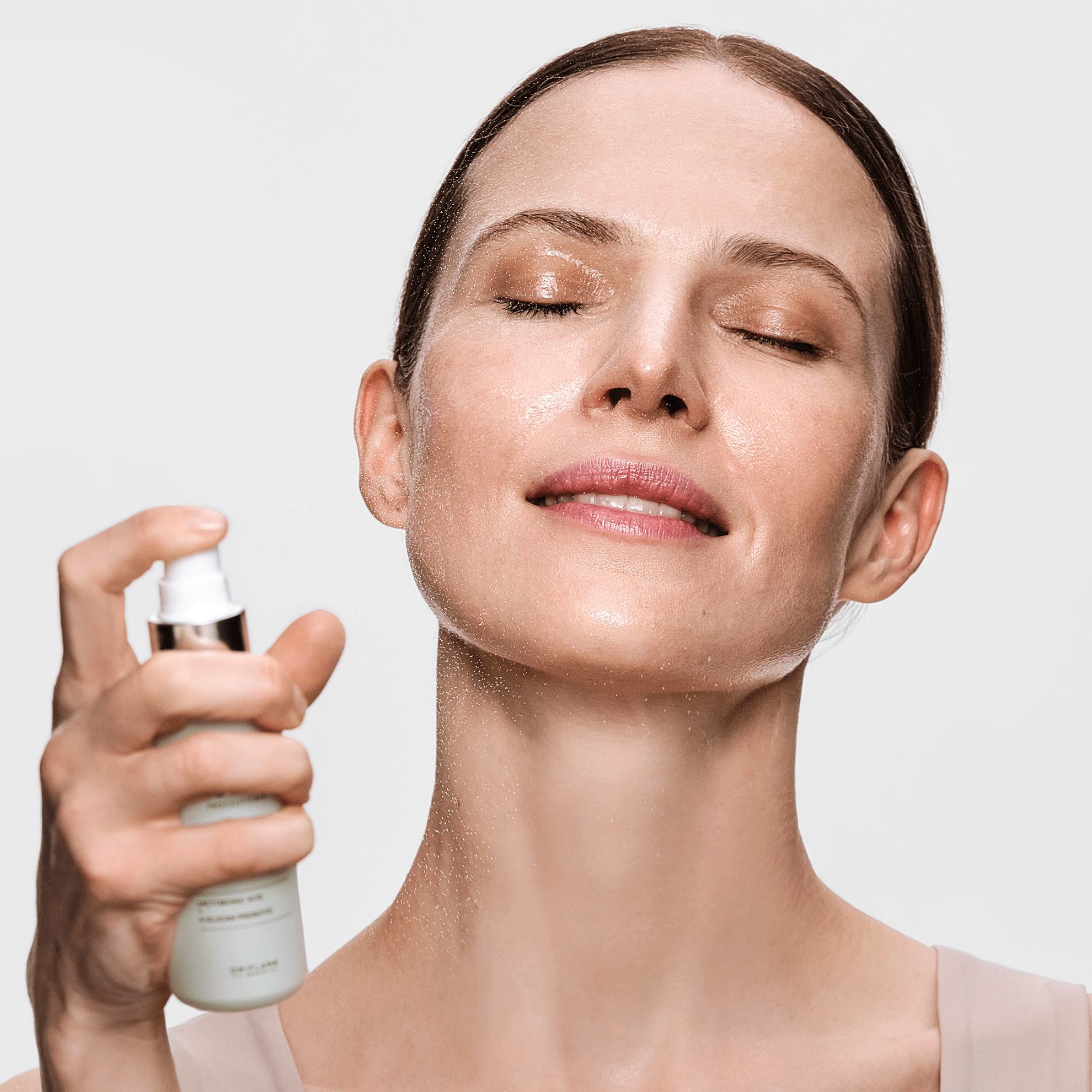 https://media-cdn.oriflame.vn/productImage?externalMediaId=product-management-media%2fProducts%2f42263%2f42263_6.png&MediaId=17641284&Version=1