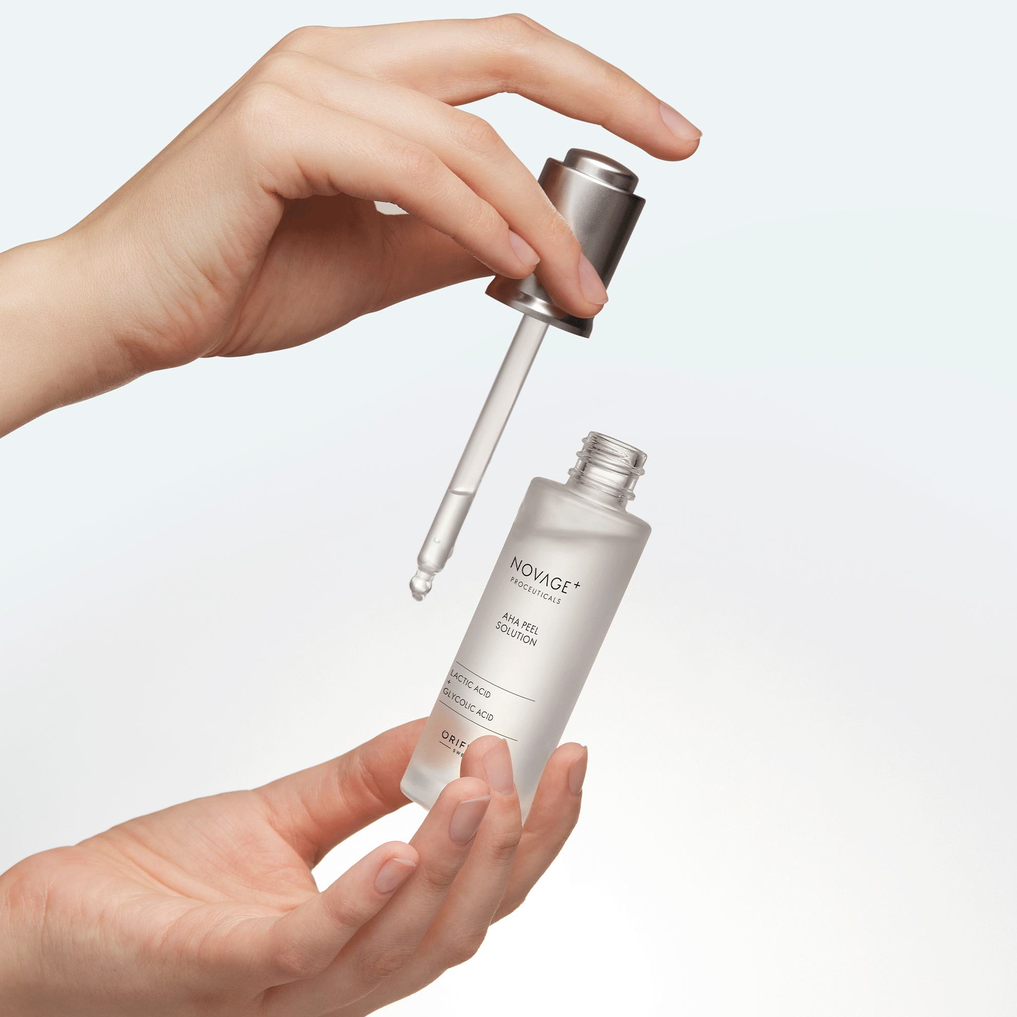 https://media-cdn.oriflame.vn/productImage?externalMediaId=product-management-media%2fProducts%2f47104%2f47104_3.png&MediaId=19184210&Version=1