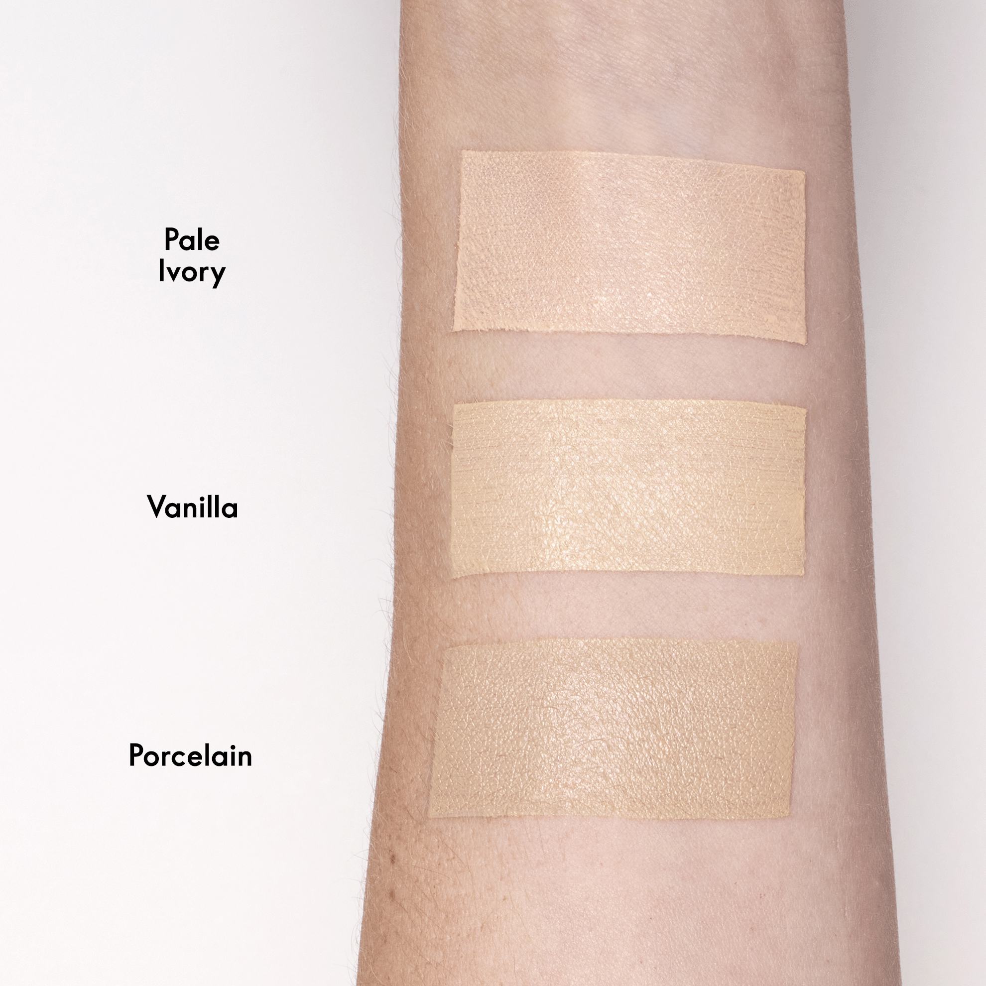 cánh tay của một người với các màu trang điểm khác nhau