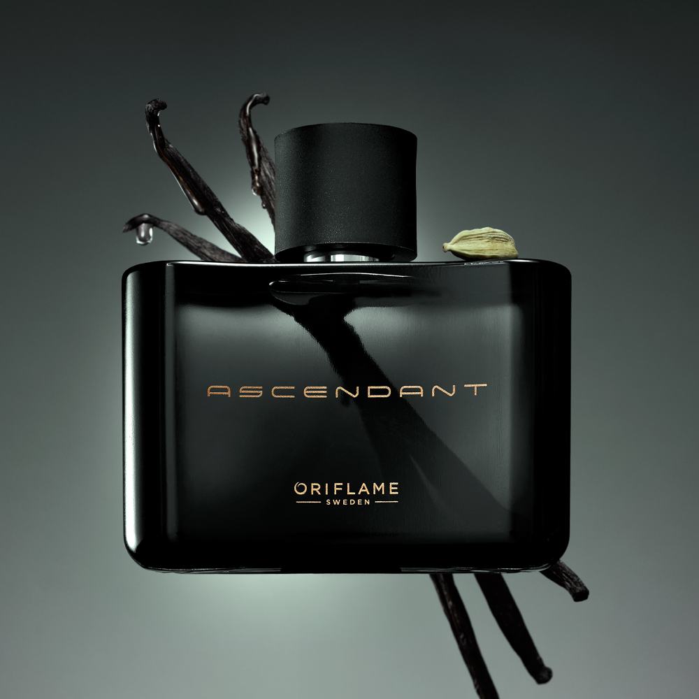 một chai màu đen với nắp màu đen và một nắp màu đen với vỏ vani và một nắp màu đen với một nắp màu đen và một nắp màu đen với một nắp màu đen và một nắp màu đen với một nắp màu đen và