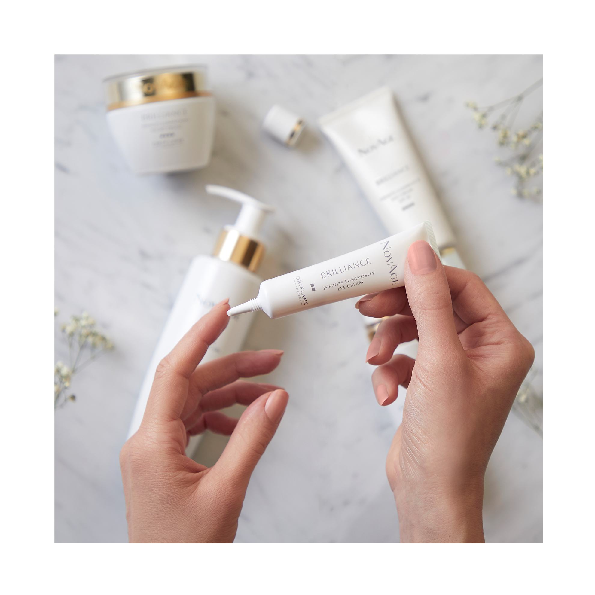 https://media-cdn.oriflame.vn/productImage?externalMediaId=product-management-media%2fProducts%2f35746%2f35746_3.png&id=2024-03-11T09-52-28-055Z_MediaMigration&version=1612188902