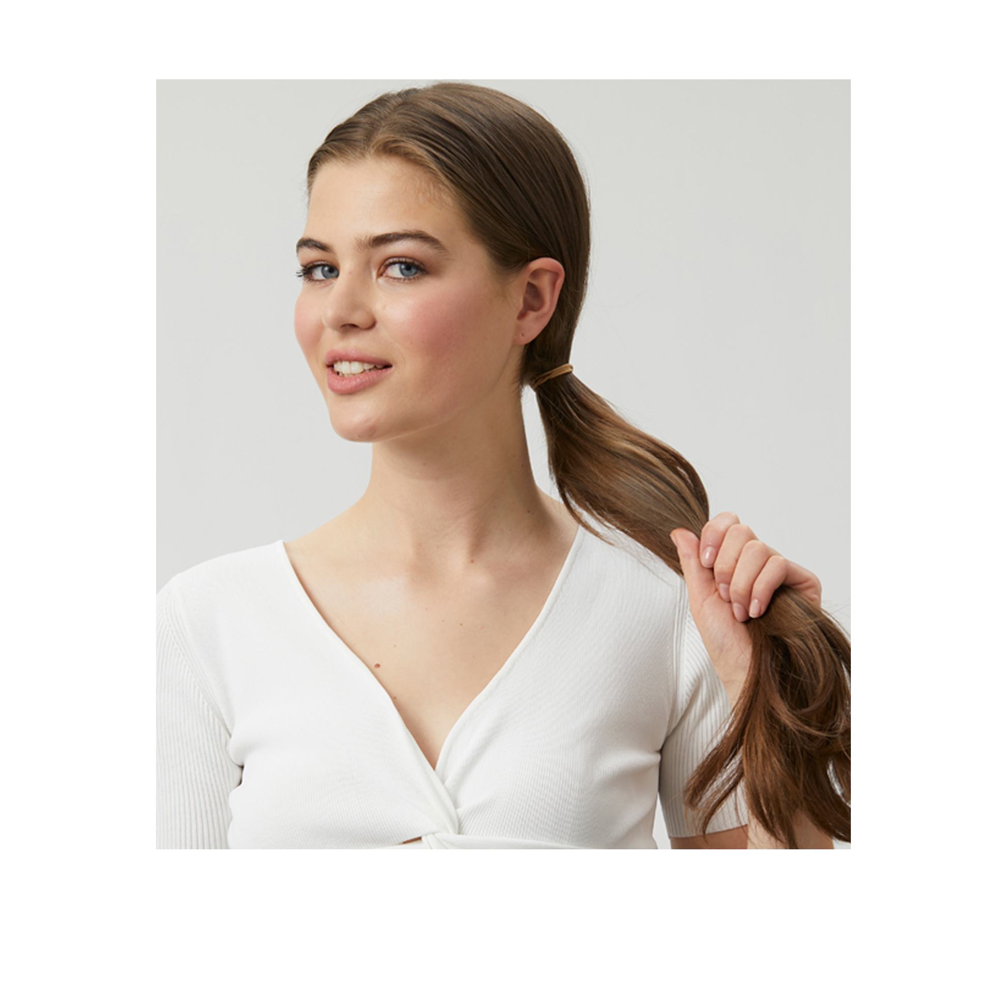 https://media-cdn.oriflame.vn/productImage?externalMediaId=product-management-media%2fProducts%2f35926%2f35926_3.png&id=2024-03-11T09-54-22-252Z_MediaMigration&version=1613121300