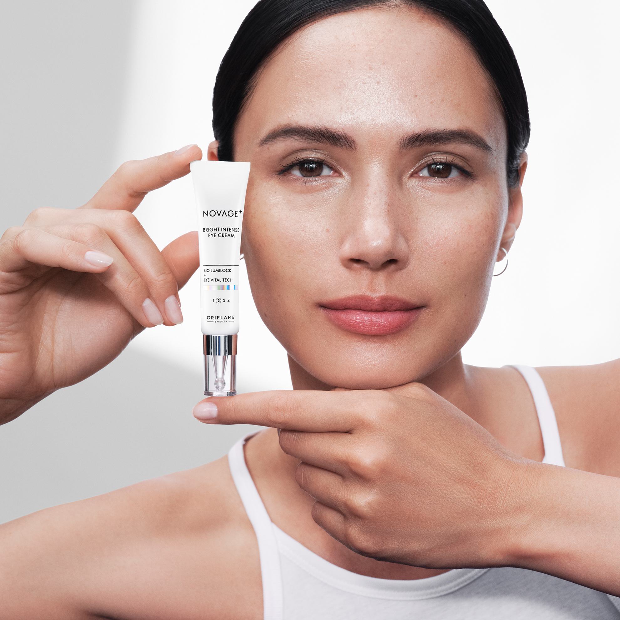 https://media-cdn.oriflame.vn/productImage?externalMediaId=product-management-media%2fProducts%2f41033%2f41033_3.png&id=17448898&version=4
