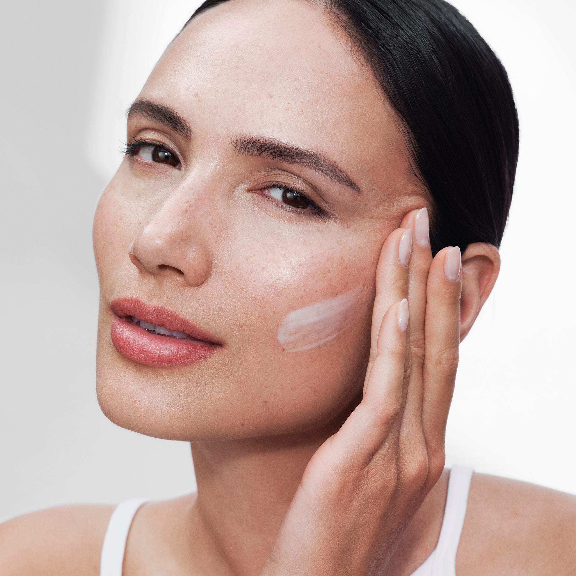 https://media-cdn.oriflame.vn/productImage?externalMediaId=product-management-media%2fProducts%2f41039%2f41039_4.png&id=17448686&version=6