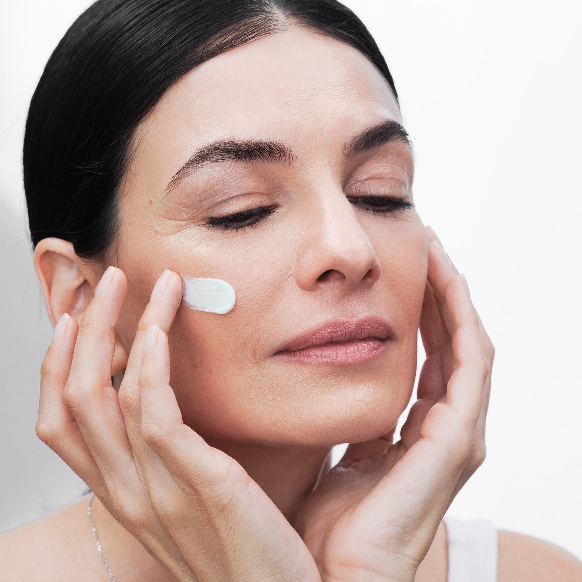 https://media-cdn.oriflame.vn/productImage?externalMediaId=product-management-media%2fProducts%2f41048%2f41048_5.png&id=17447737&version=6