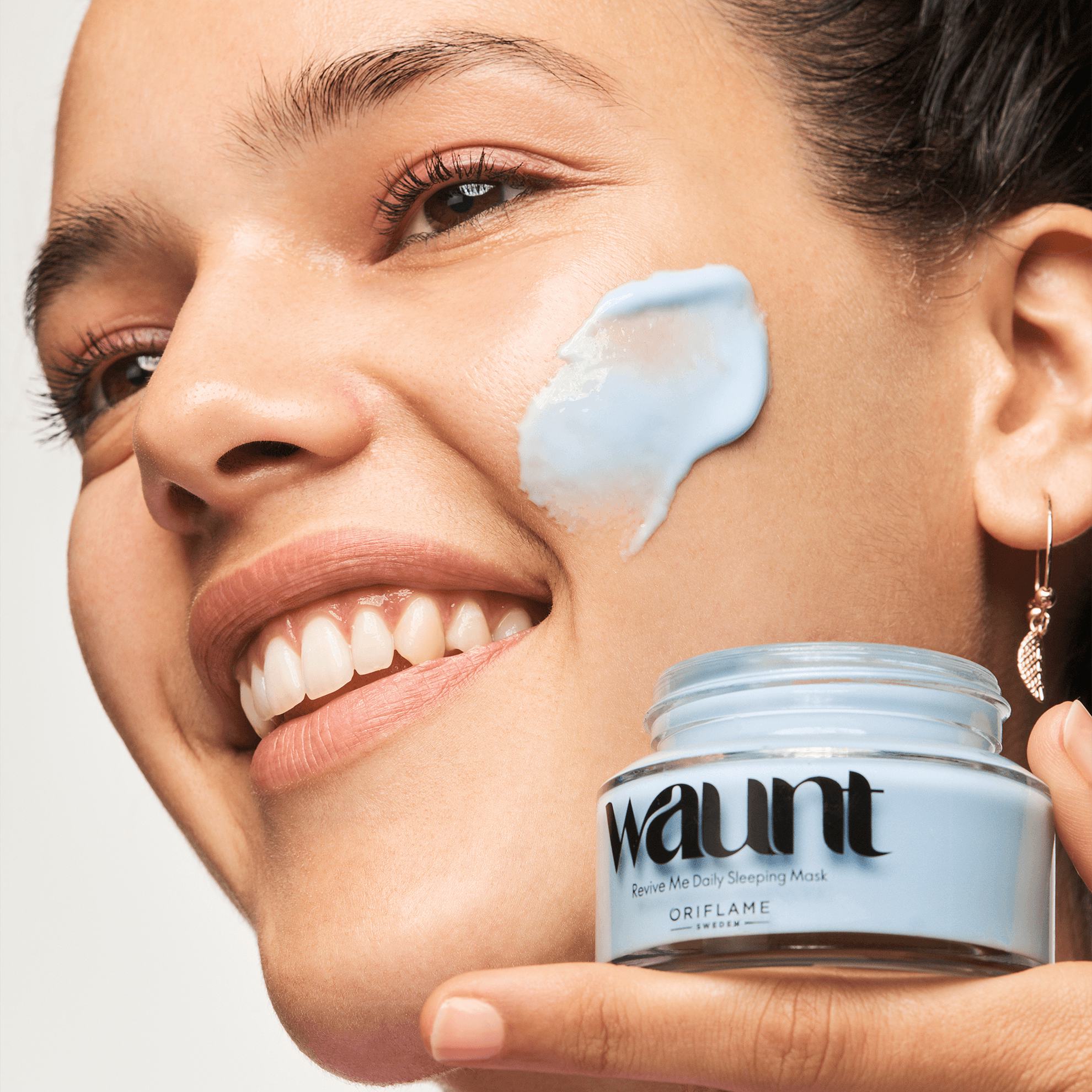 https://media-cdn.oriflame.vn/productImage?externalMediaId=product-management-media%2fProducts%2f41372%2f41372_3.png&id=15968888&version=1