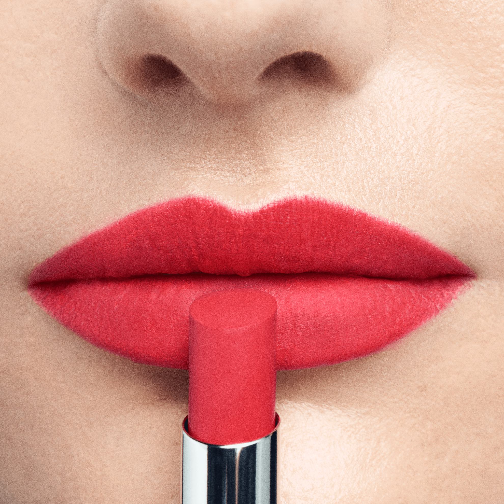https://media-cdn.oriflame.vn/productImage?externalMediaId=product-management-media%2fProducts%2f41641%2f41641_3.png&id=14742325&version=2