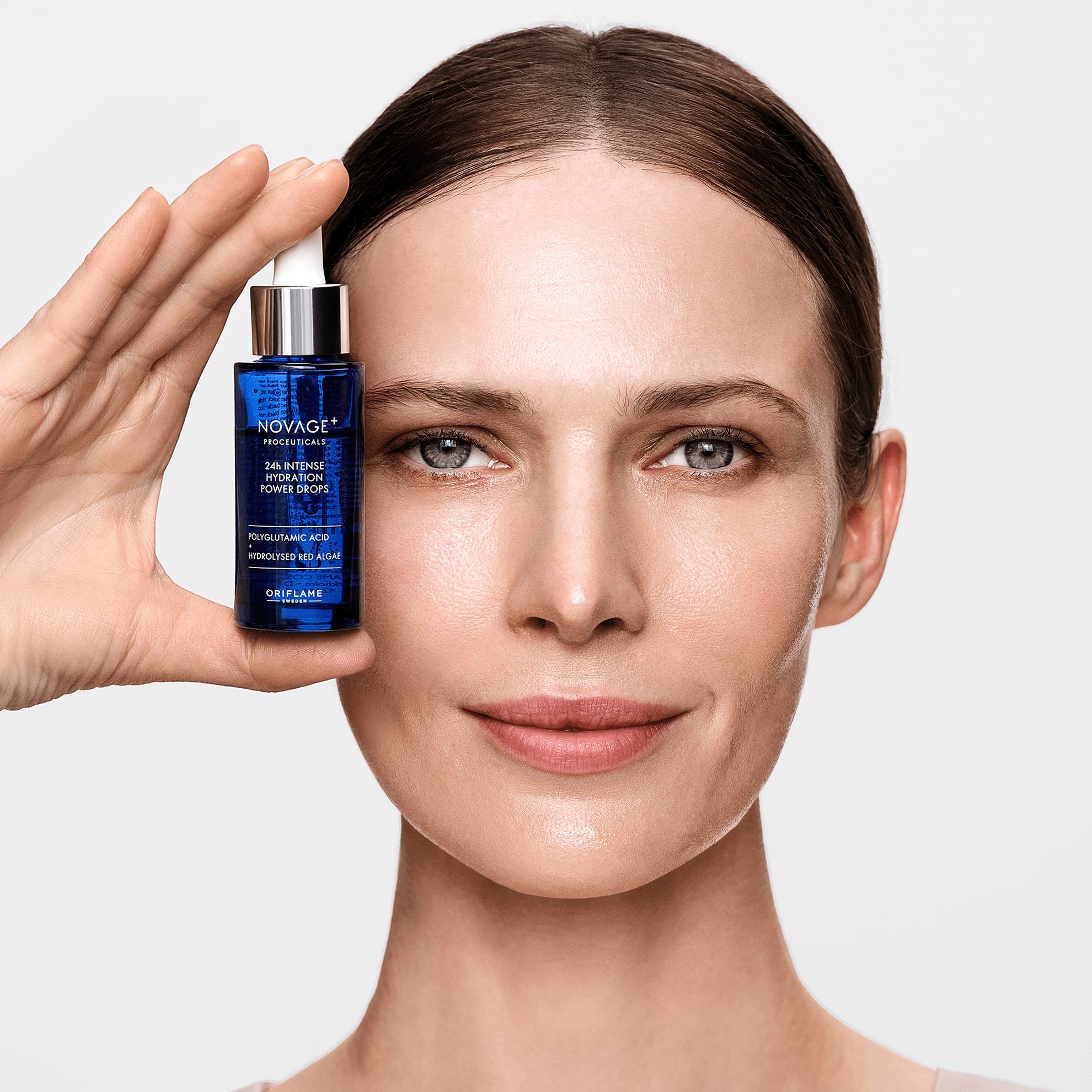 https://media-cdn.oriflame.vn/productImage?externalMediaId=product-management-media%2fProducts%2f42444%2f42444_5.png&id=17641289&version=1