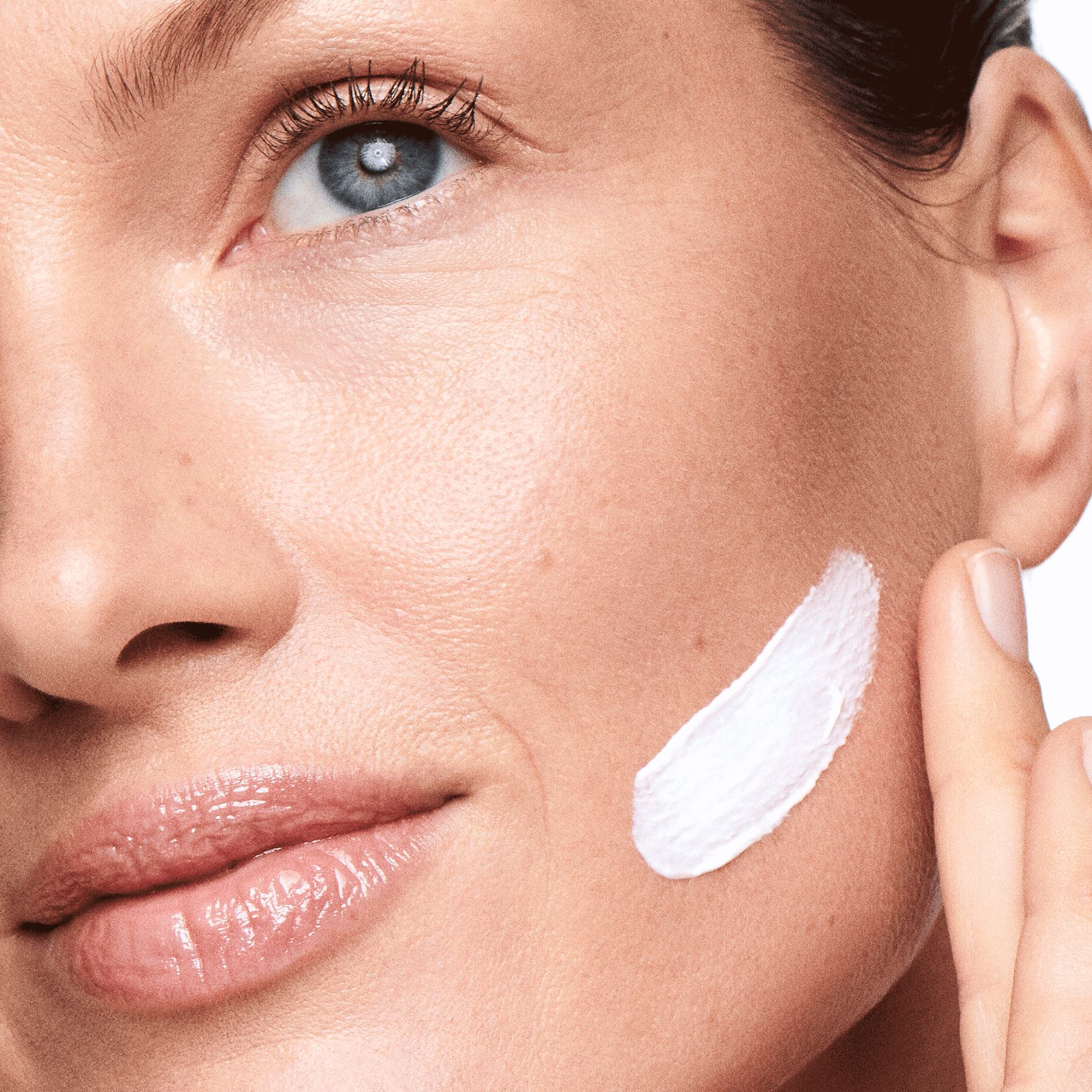 https://media-cdn.oriflame.vn/productImage?externalMediaId=product-management-media%2fProducts%2f42549%2f42549_4.png&id=14953999&version=2