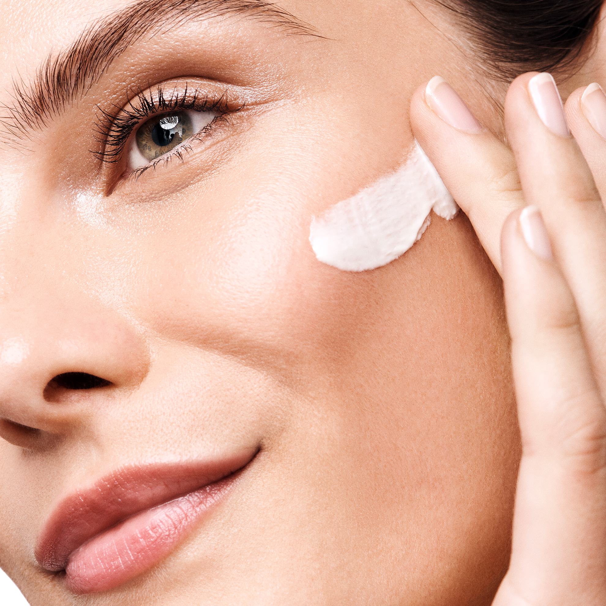 https://media-cdn.oriflame.vn/productImage?externalMediaId=product-management-media%2fProducts%2f44259%2f44259_4.png&id=14822645&version=2