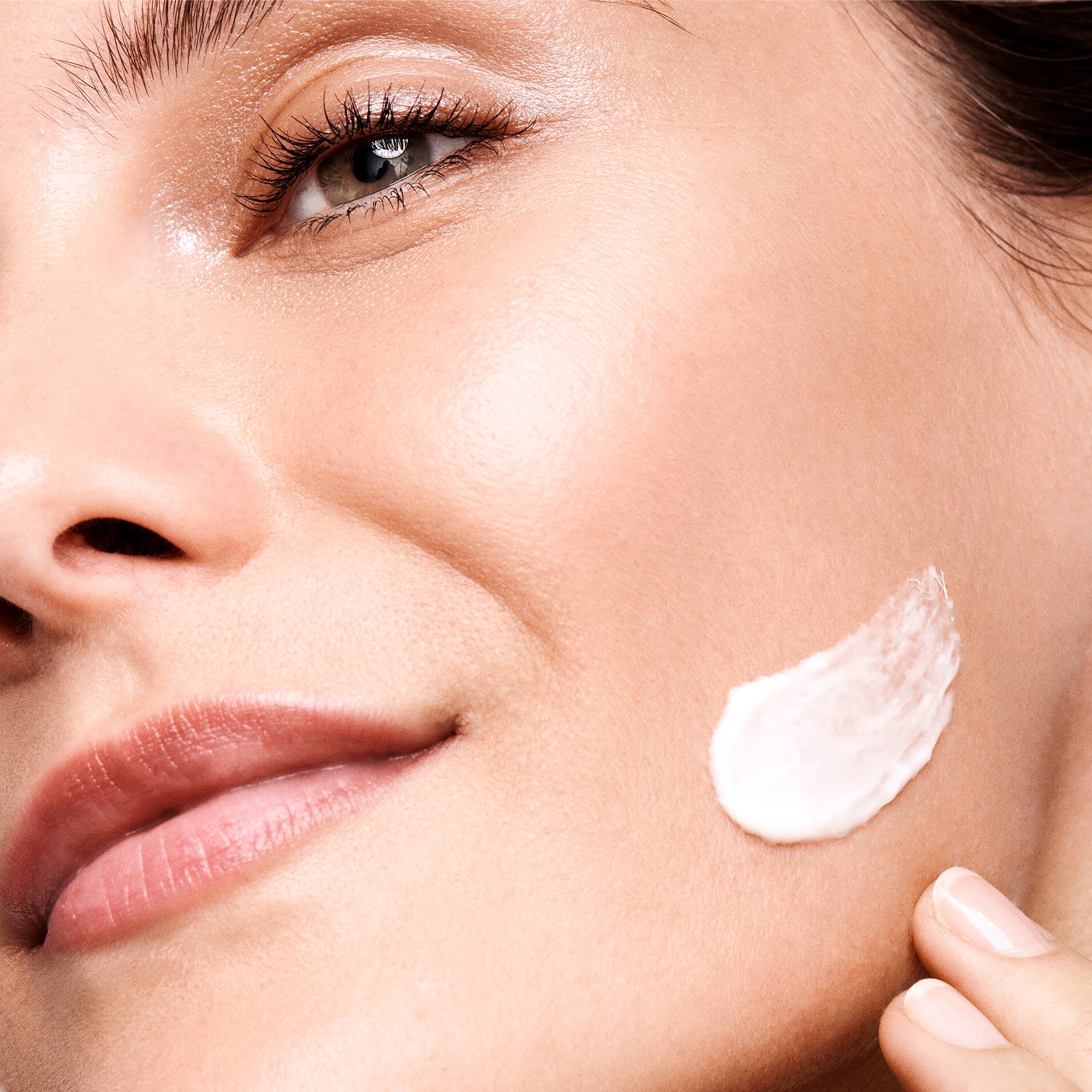 https://media-cdn.oriflame.vn/productImage?externalMediaId=product-management-media%2fProducts%2f44260%2f44260_4.png&id=14819092&version=2