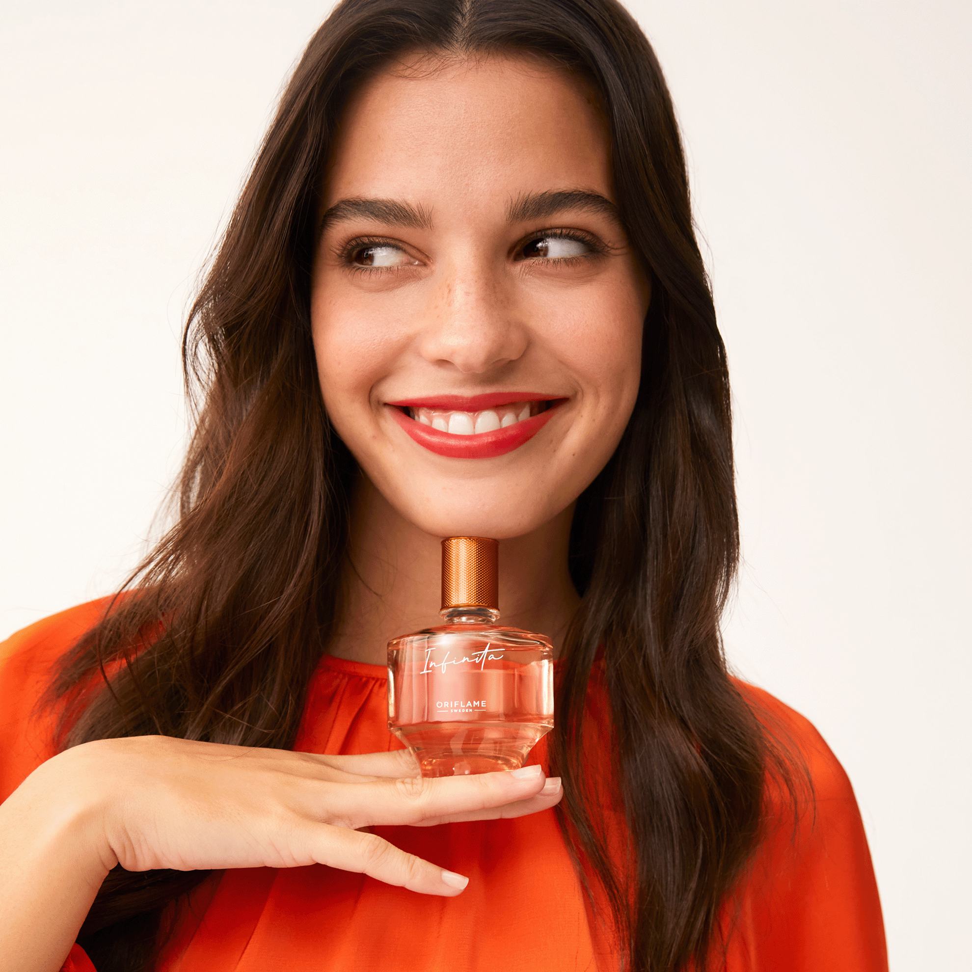 https://media-cdn.oriflame.vn/productImage?externalMediaId=product-management-media%2fProducts%2f44315%2f44315_6.png&id=18861275&version=4