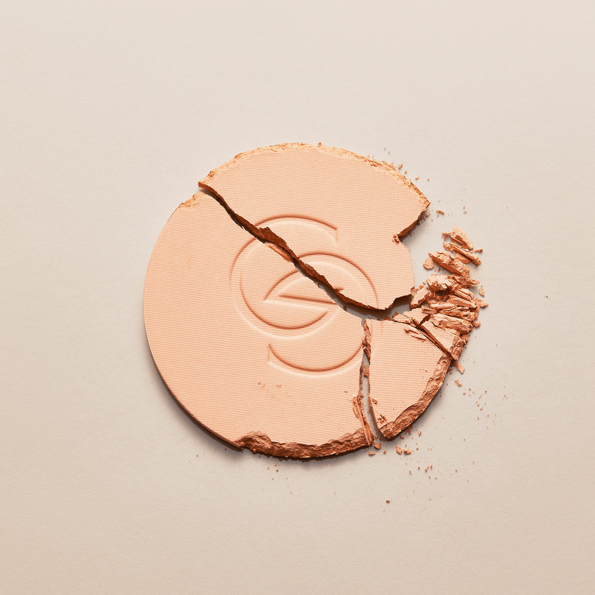 https://media-cdn.oriflame.vn/productImage?externalMediaId=product-management-media%2fProducts%2f44833%2f44833_3.png&id=19278482&version=4
