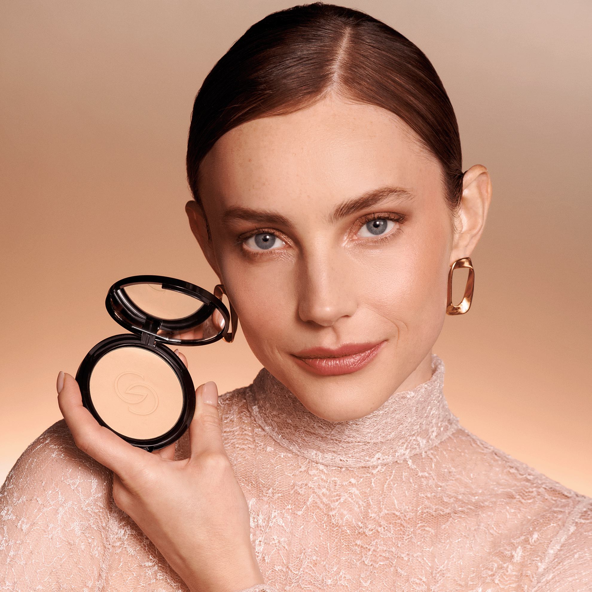 https://media-cdn.oriflame.vn/productImage?externalMediaId=product-management-media%2fProducts%2f44833%2f44833_4.png&id=19278481&version=5