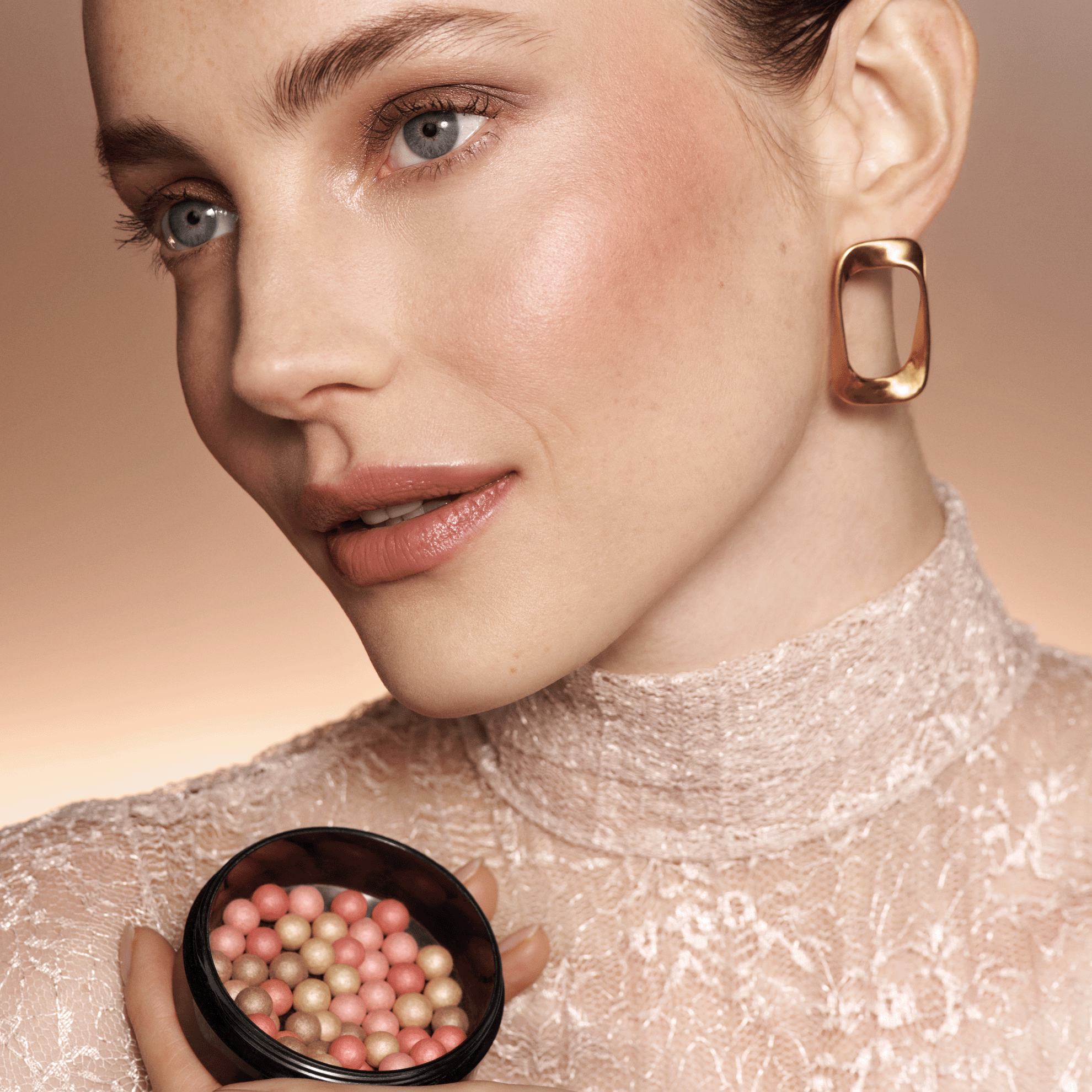 https://media-cdn.oriflame.vn/productImage?externalMediaId=product-management-media%2fProducts%2f44916%2f44916_4.png&id=19208183&version=4