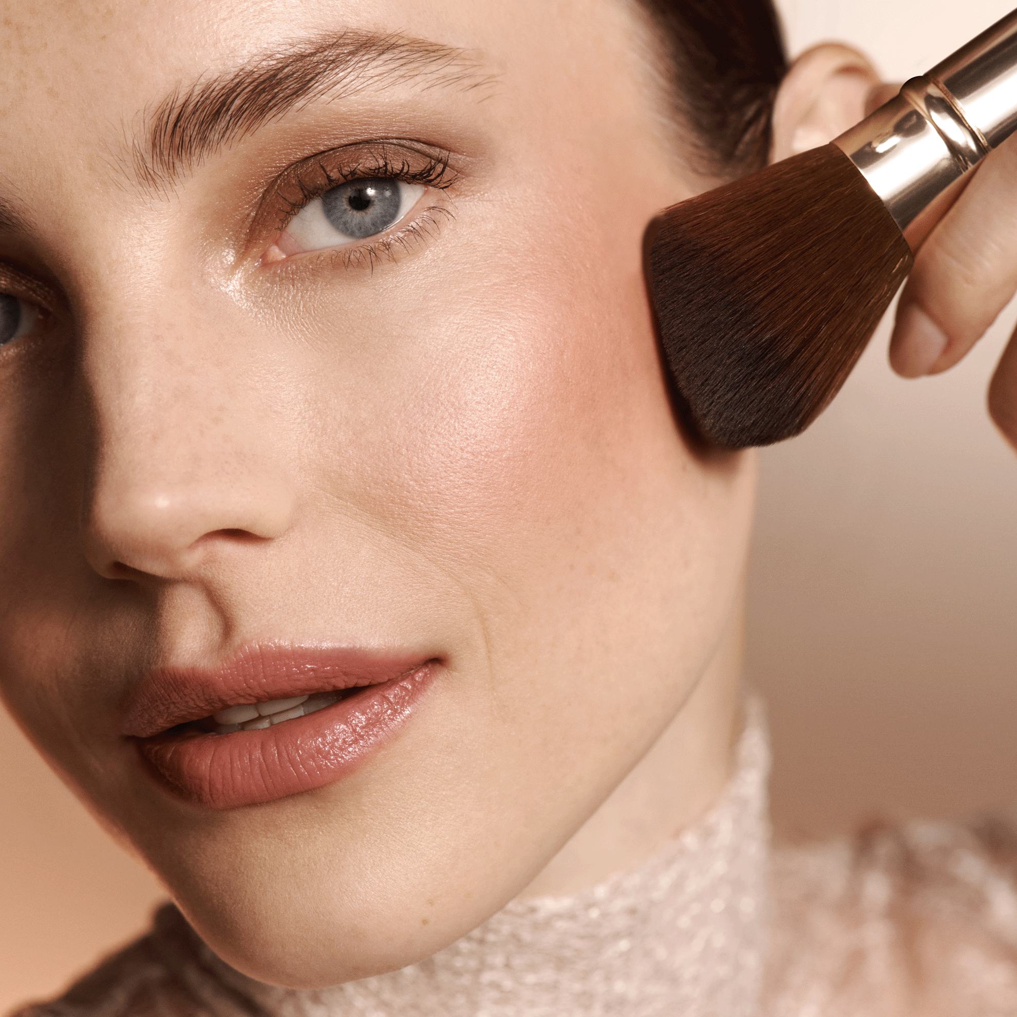 https://media-cdn.oriflame.vn/productImage?externalMediaId=product-management-media%2fProducts%2f44917%2f44917_2.png&id=19190176&version=3