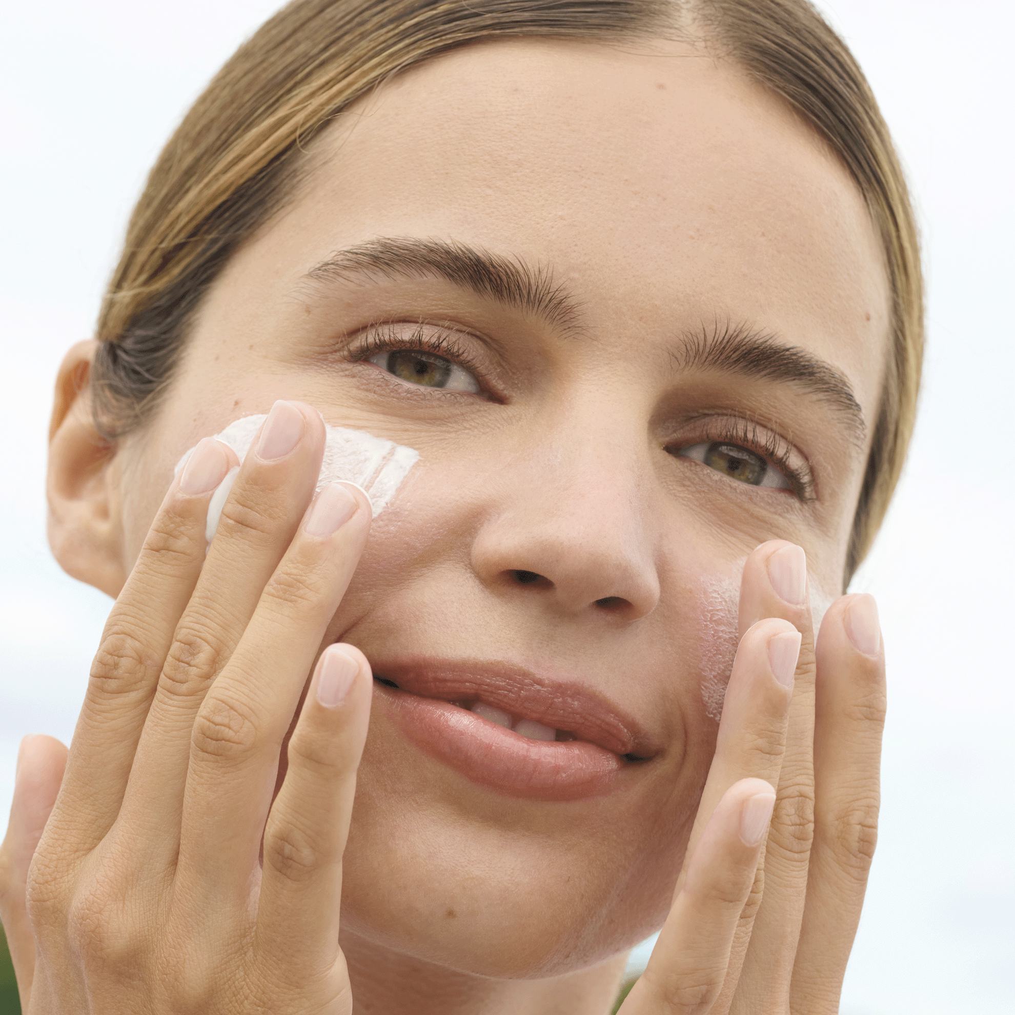 https://media-cdn.oriflame.vn/productImage?externalMediaId=product-management-media%2fProducts%2f45292%2f45292_5.png&id=19904731&version=1