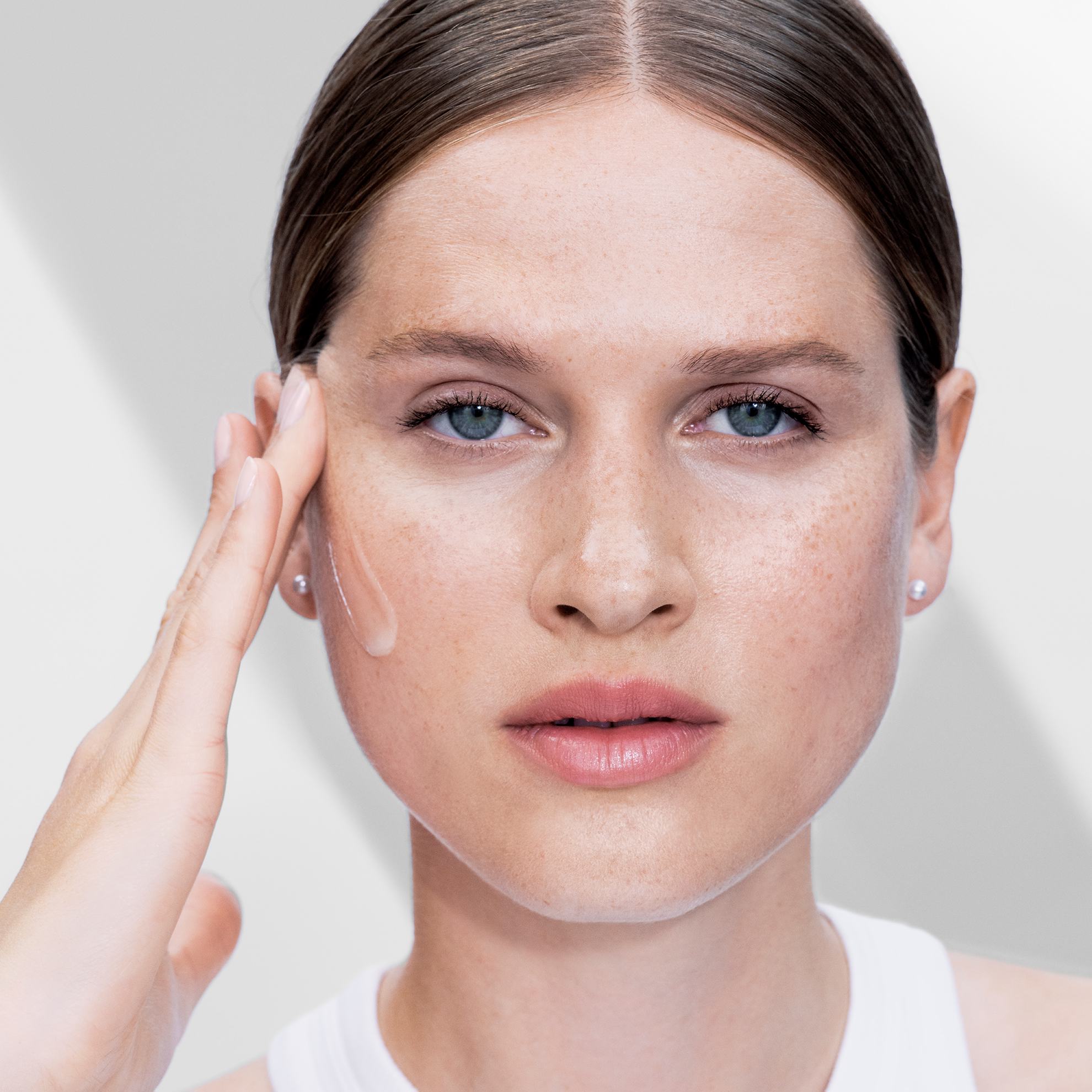 https://media-cdn.oriflame.vn/productImage?externalMediaId=product-management-media%2fProducts%2f45595%2f45595_4.png&id=17454884&version=4