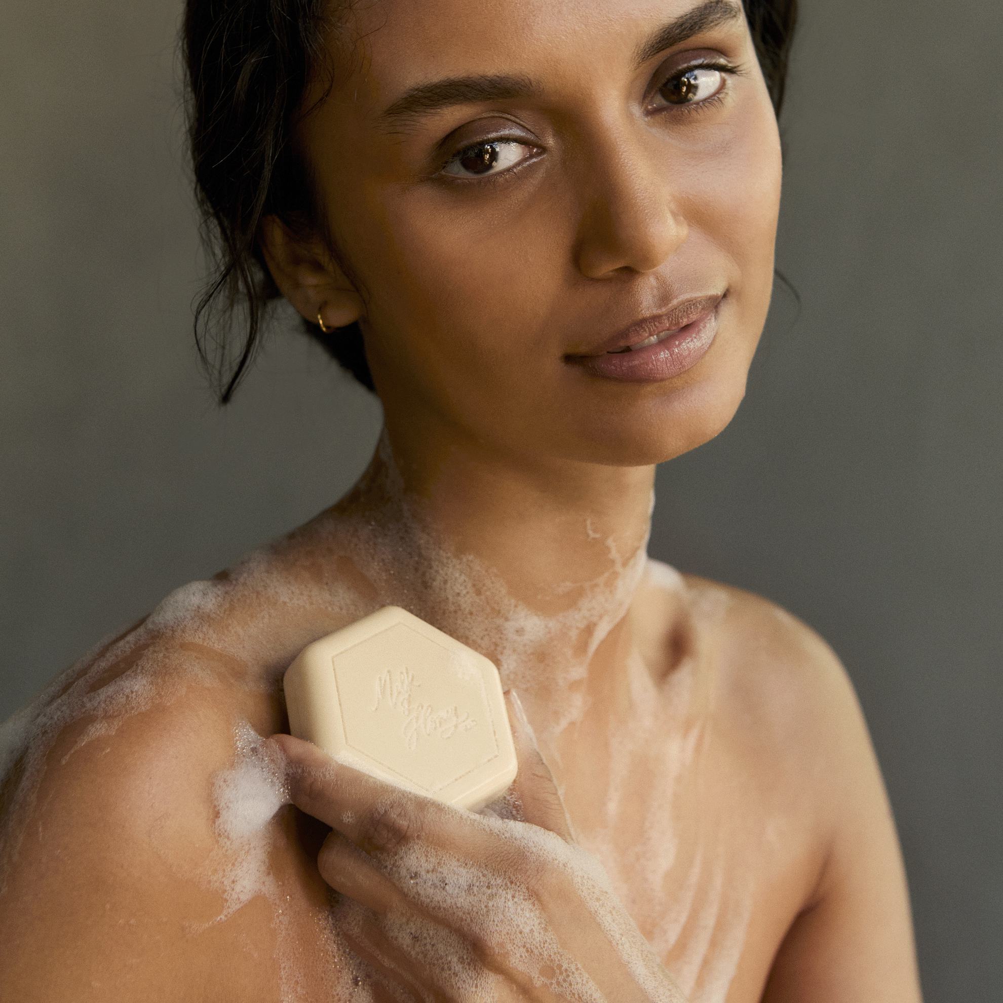 https://media-cdn.oriflame.vn/productImage?externalMediaId=product-management-media%2fProducts%2f46971%2f46971_8.png&id=19555071&version=3