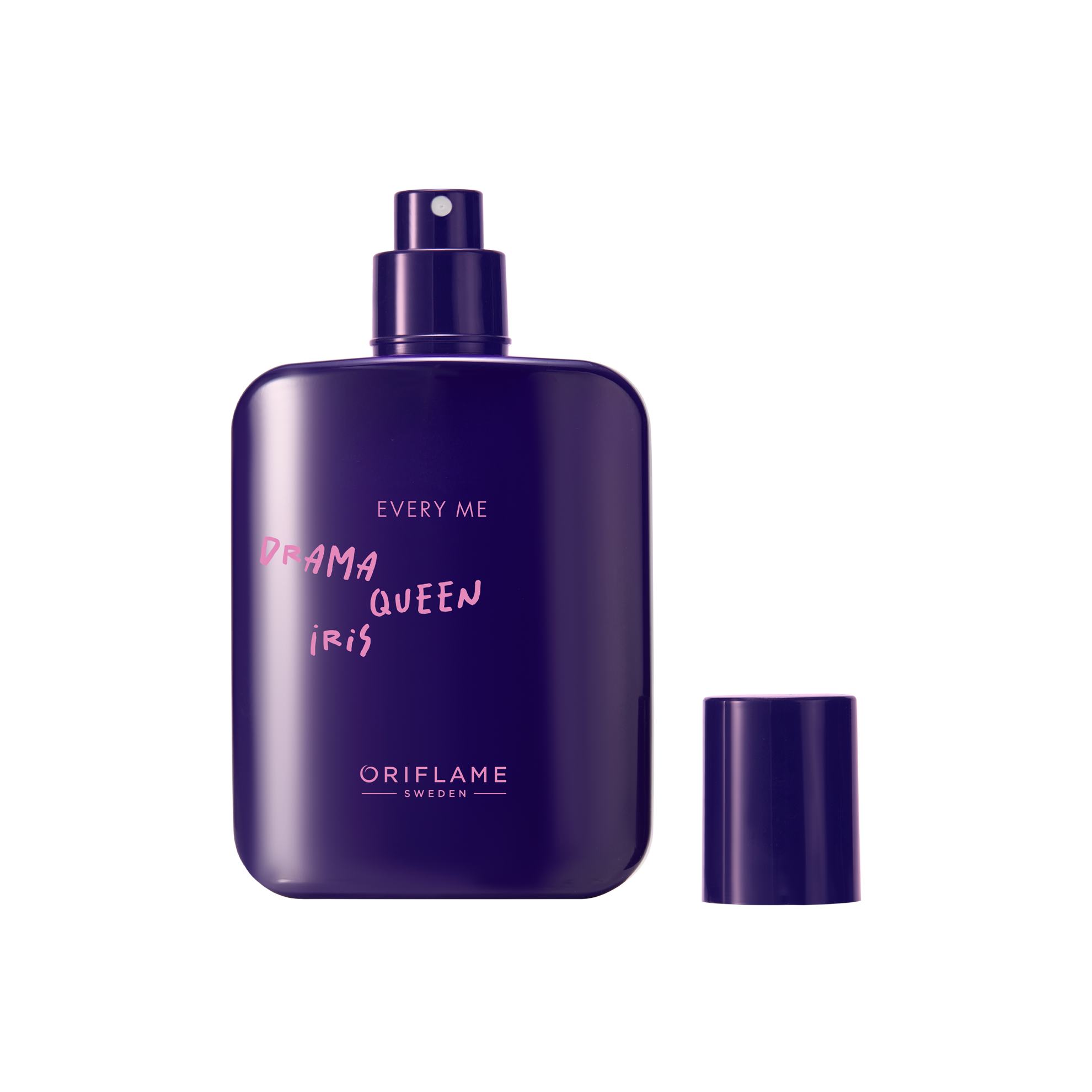 Một chai nước hoa có nắp